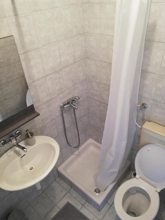 Apartments Amfora Gdinj Zewnętrze zdjęcie